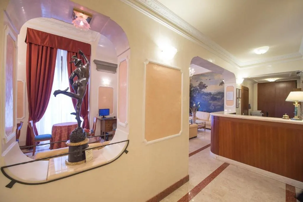 Lobby, Strozzi Palace Hotel, Florence