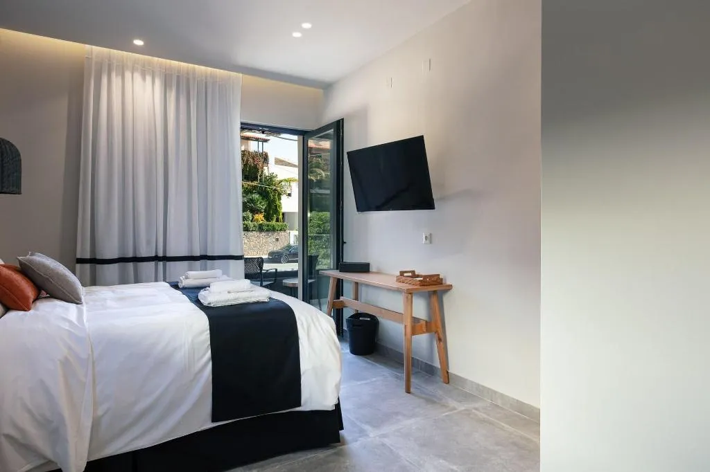 Room, Chapter 02 Gallery Suites, Crete