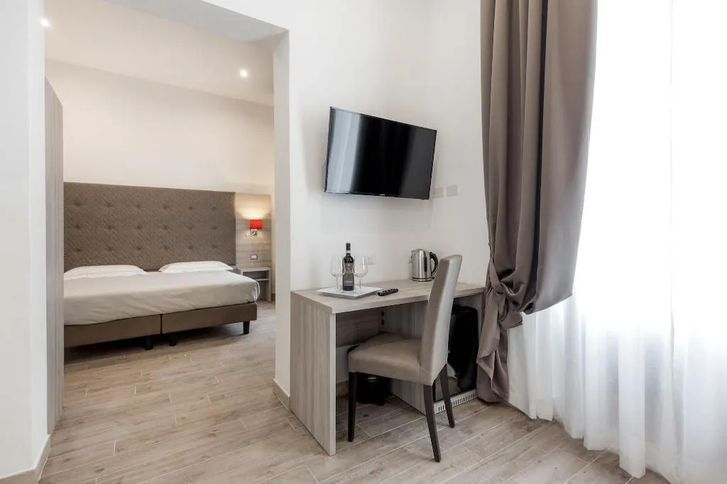Room, Apollo Guest House, Florence