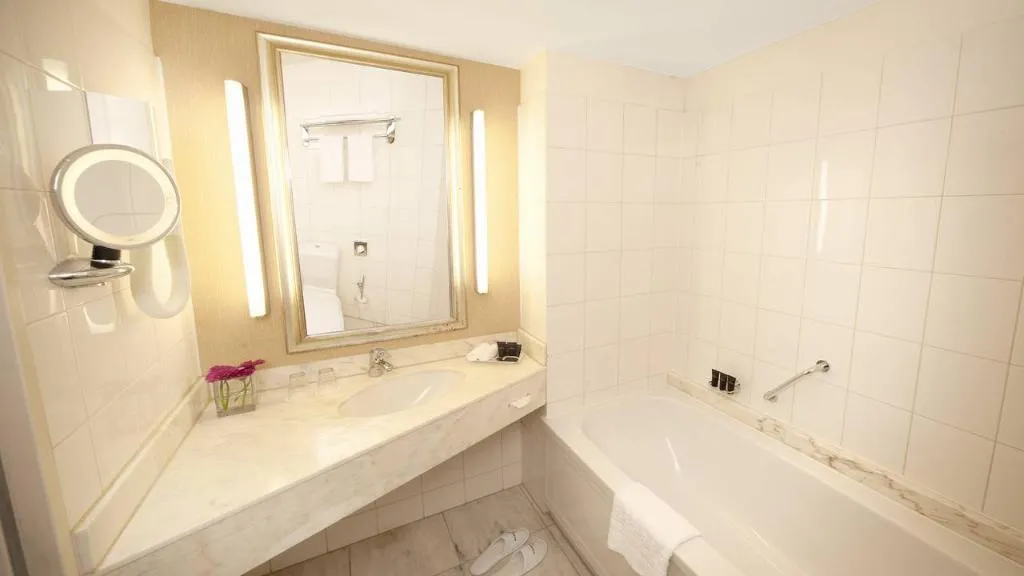 DOUBLE DELUXE Room, Bilderberg Garden Hotel, Amsterdam