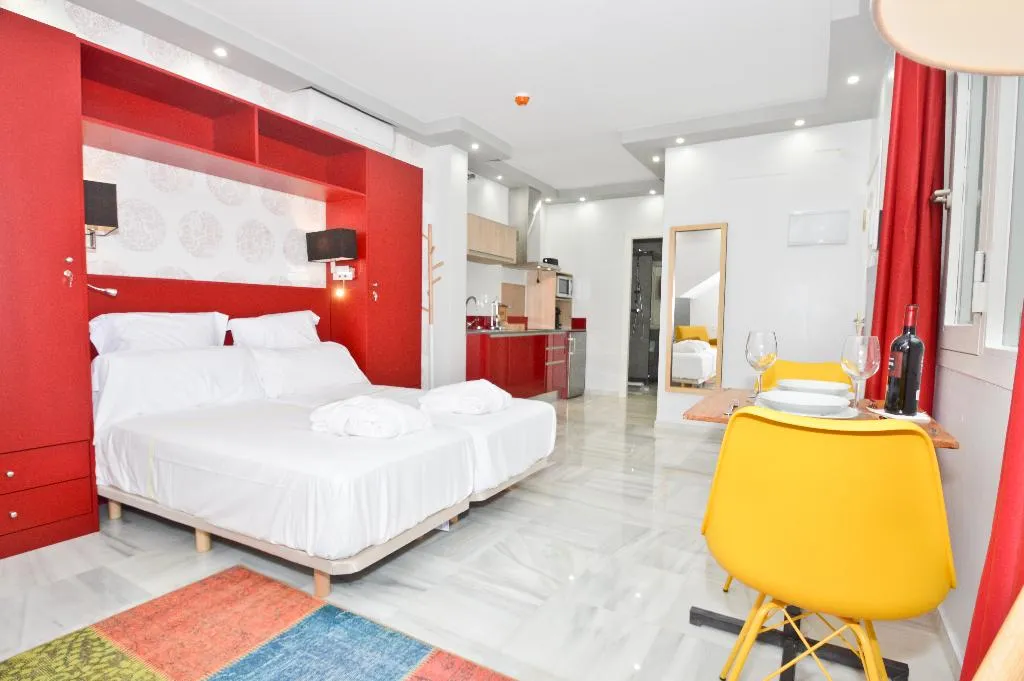 Room, The Zentral Arenal Suites, Seville