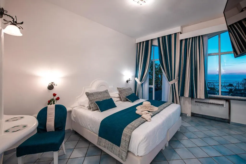 General view, Positano Art Hotel Pasitea, Naples