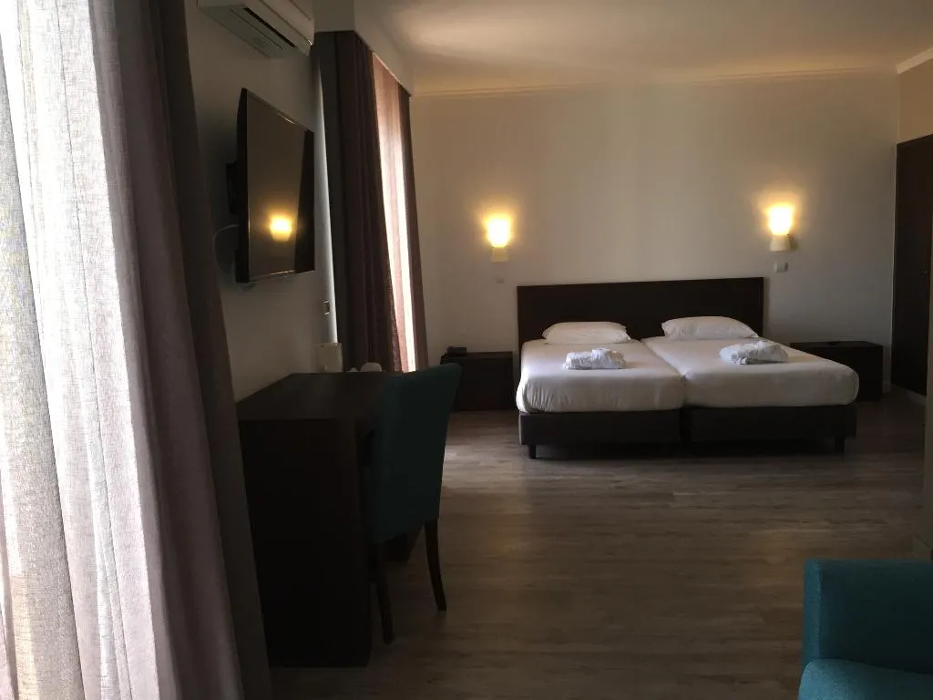 JUNIOR SUITE STANDARD Room, Euro Moniz, Madeira