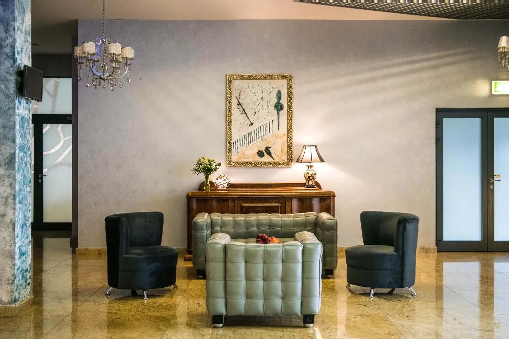 Lobby, Lenart, Krakow