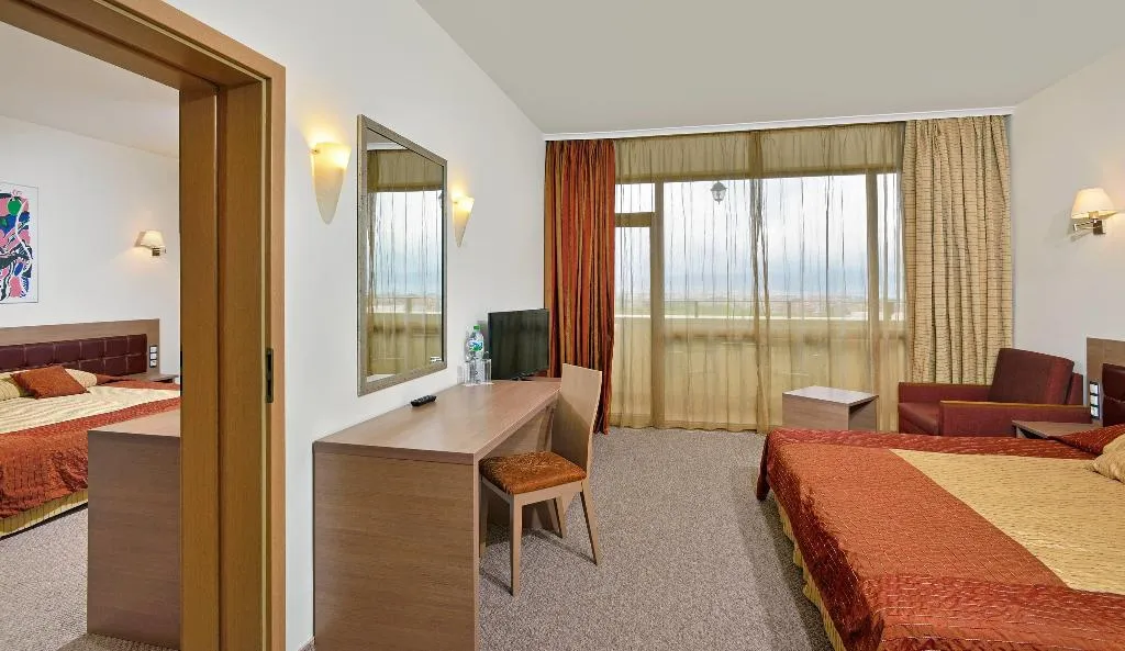 FAMILY ROOM WITH VIEWS Room, Sol Nessebar Palace All Inclusive, Bourgas