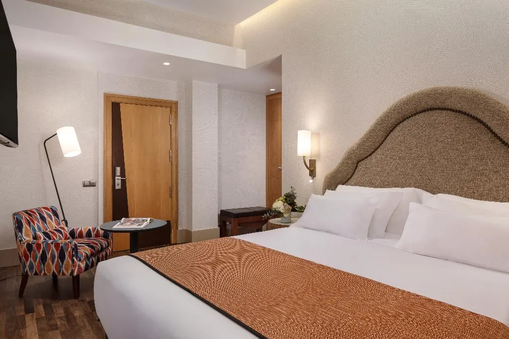 DOUBLE SUPERIOR Room, NH Collection Madrid Paseo del Prado, Madrid