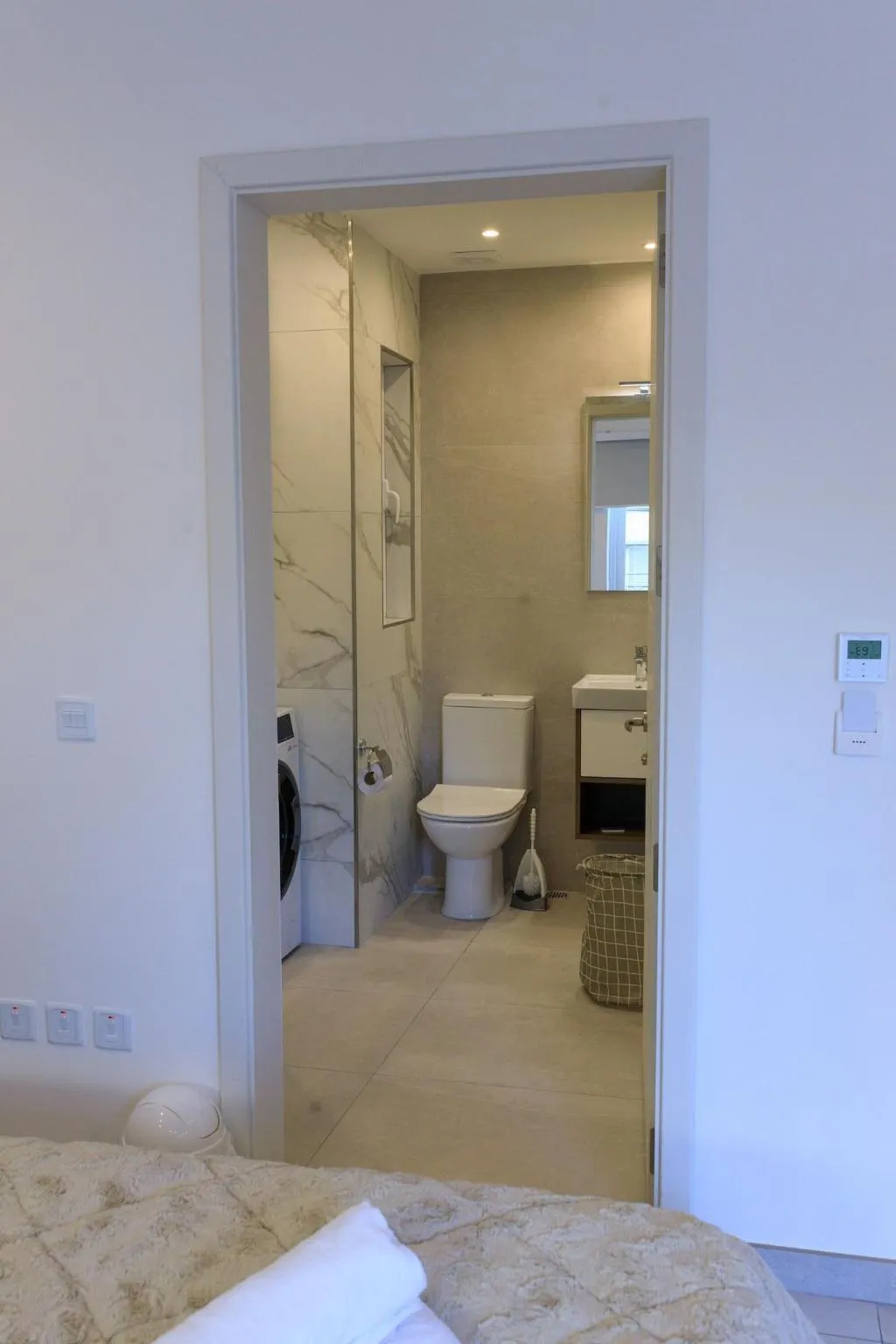 Room, The Central Guesthouse, Malta