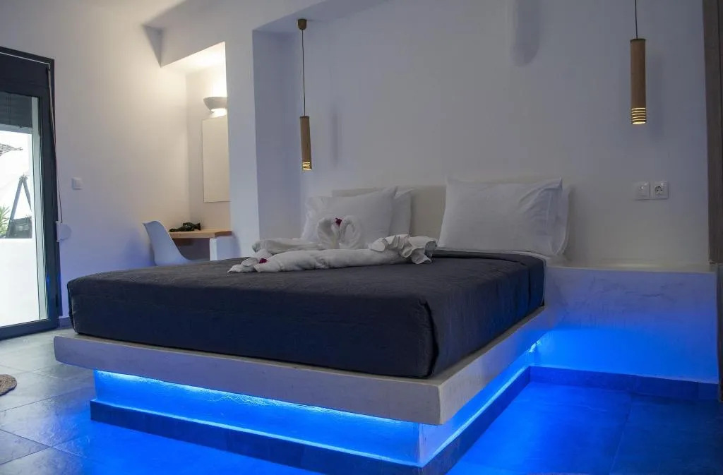 Room, Sun Springs, Santorini