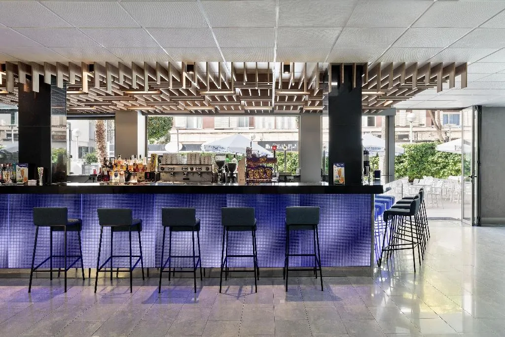 Bar, Best Los Ángeles, Costa Dorada