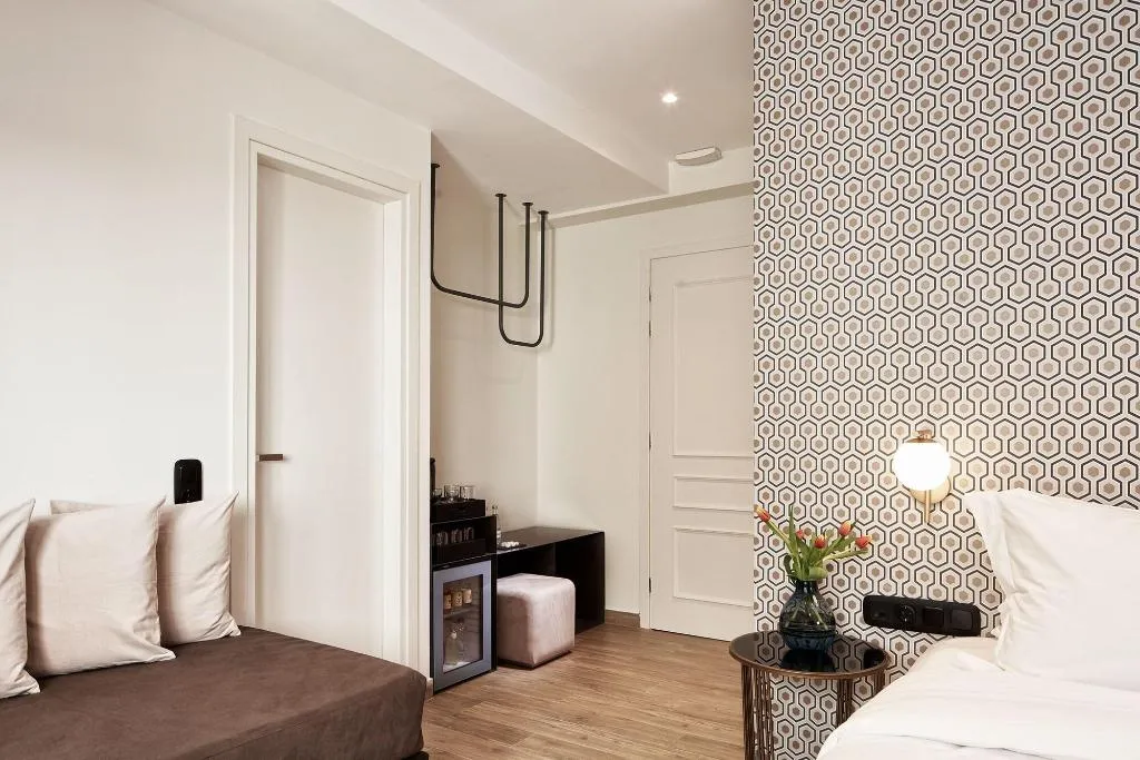 Room, Athens4, Athens