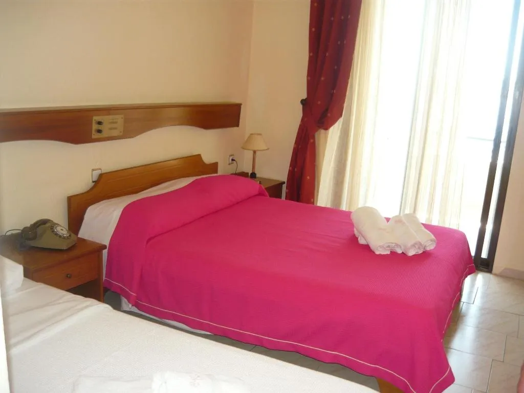 Room, Sun Rise Hotel, Thessaloniki