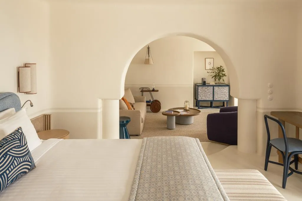 SUITE GRAND Room, Homeric Poems, Santorini