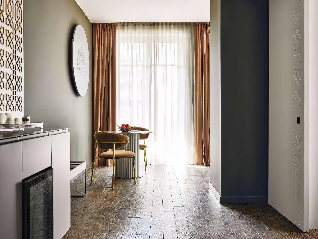 Room, Boutique Hotel Stresa, Milan
