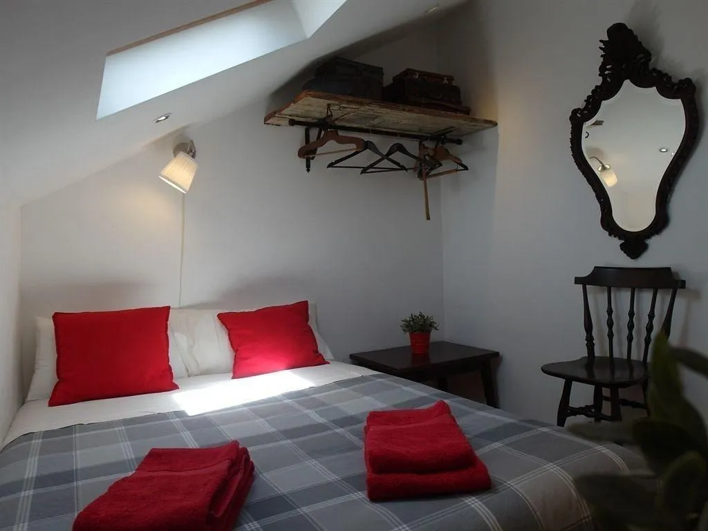 Room, Santosweethome 1, Lisbon