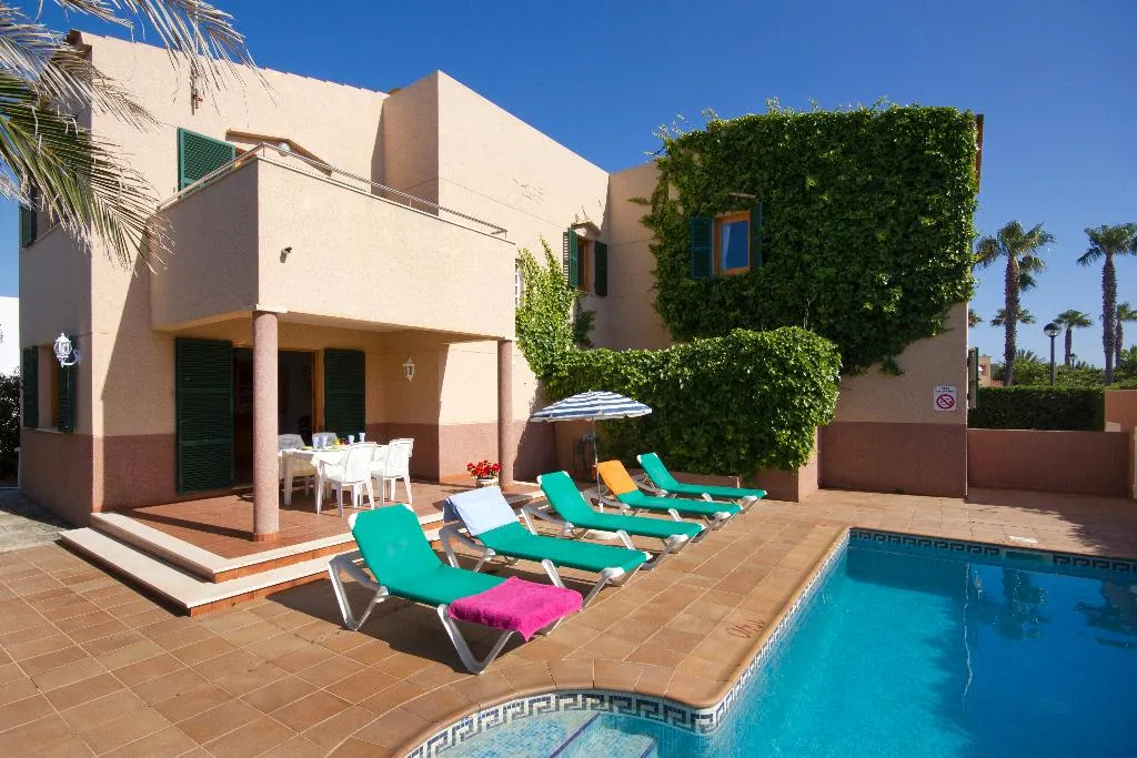 VILLA THREE BEDROOMS Room, Oliveres I - Ii, Menorca