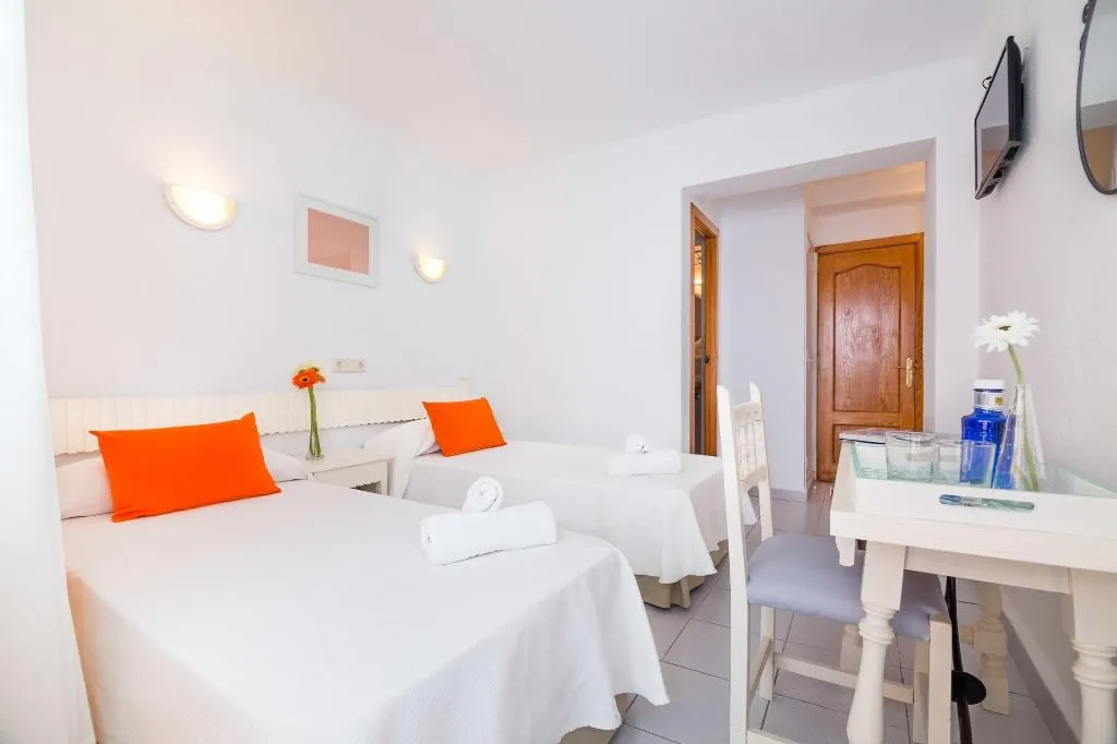 Room, Hotel Garau, Majorca