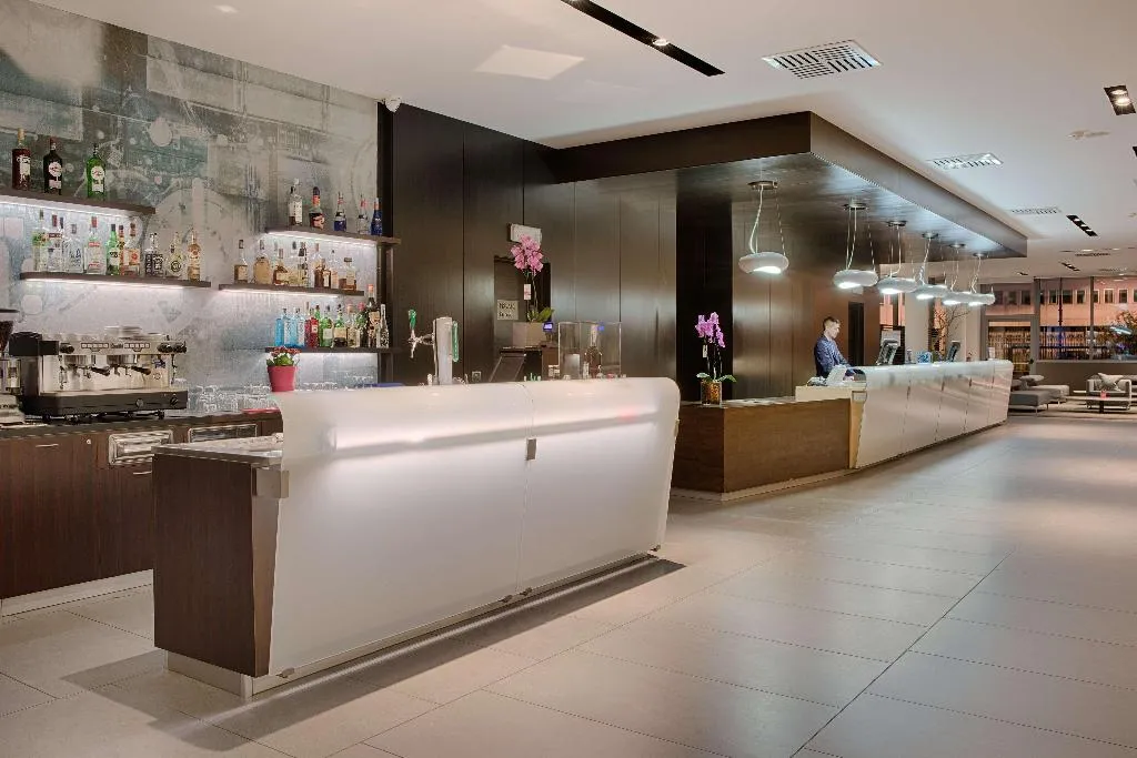 Bar, Ac Hotel Milano Sesto, Milan