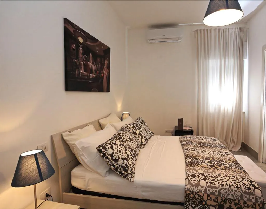 Room, B&B Brothers Suite Vomero, Naples
