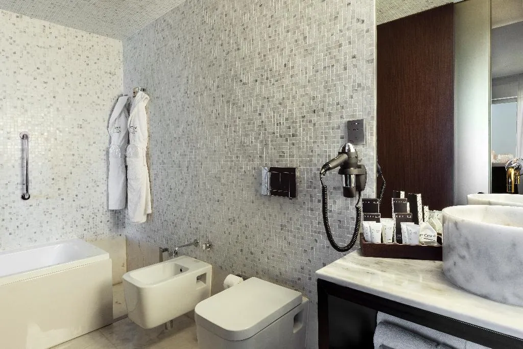 Double or Twin STANDARD Room, VIP Grand Lisboa, Lisbon