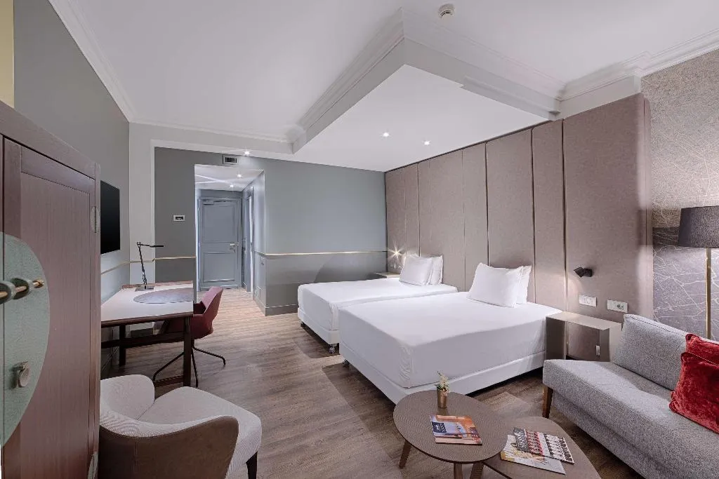 DOUBLE SUPERIOR Room, NH Collection Milano Porta Nuova, Milan
