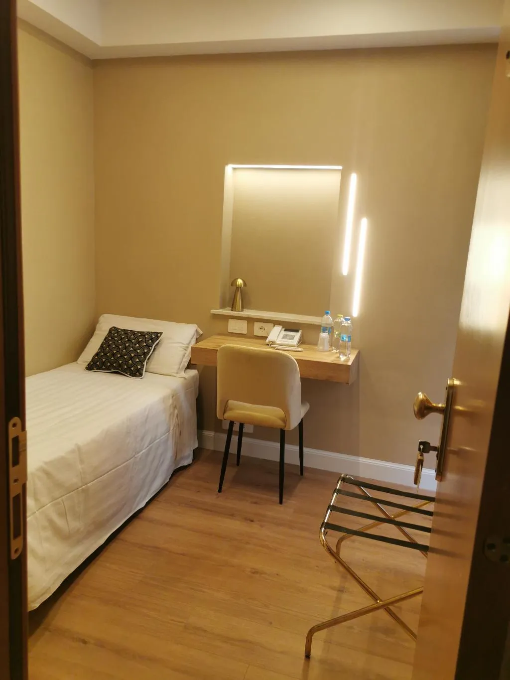 SINGLE STANDARD Room, Fiori, Rome