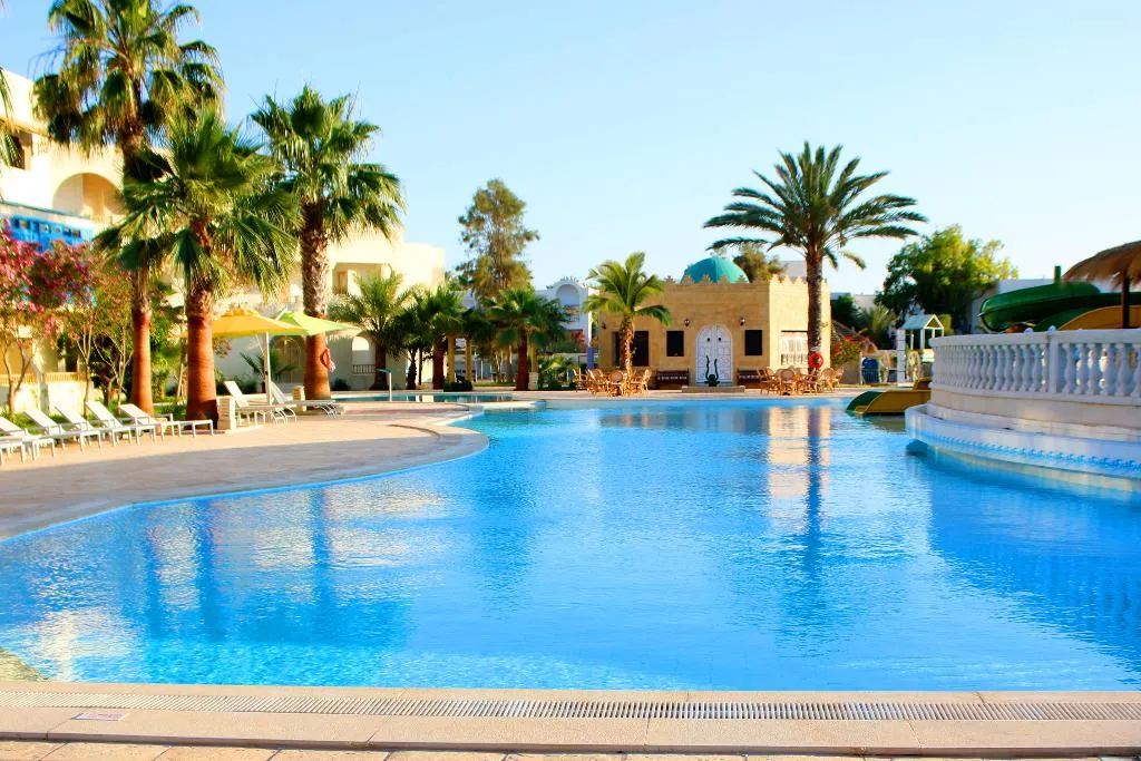 Pool, Ksar Djerba, Tunisia