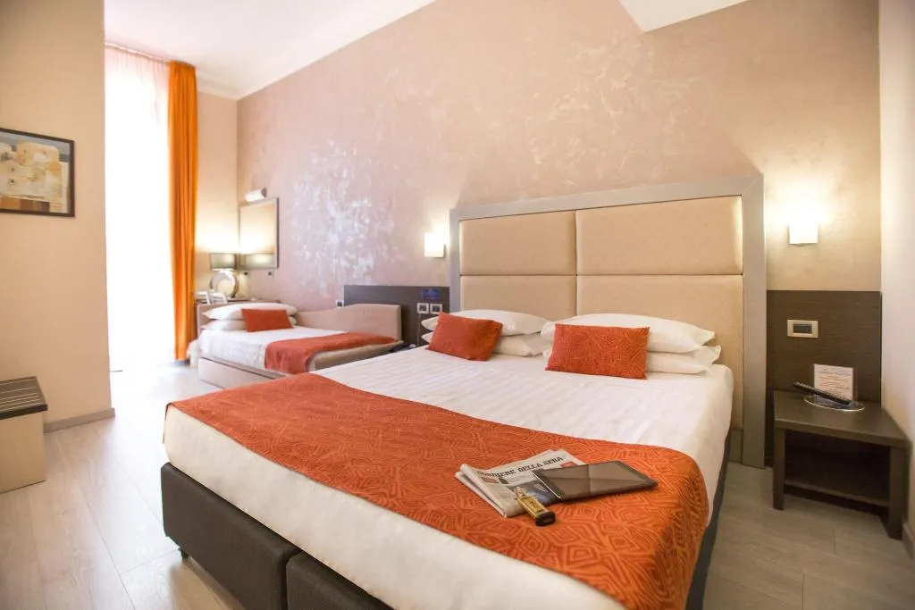 Room, Hotel Piacenza, Milan