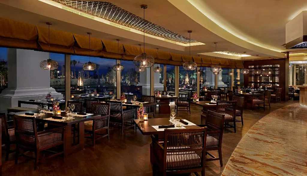 Restaurant, Waldorf Astoria Dubai Palm Jumeirah, Dubai
