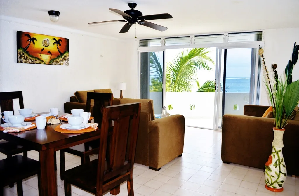 SUITE OCEAN FRONT Room, Arrecifes Suites, Cancun Area