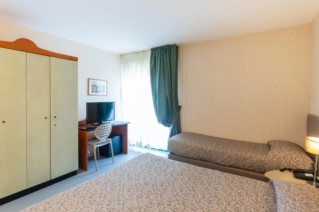 TRIPLE STANDARD Room, Athenaeum Palermo, Palermo