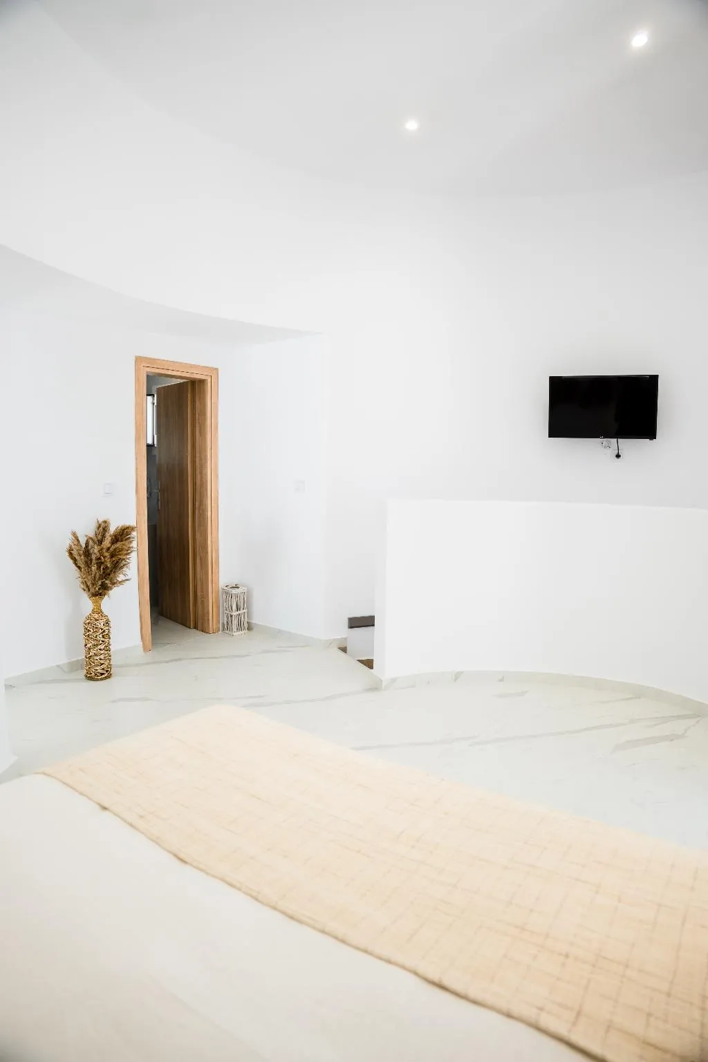 SUITE TWO BEDROOMS TWO BATHROOMS Room, Kýma Perissa, Santorini