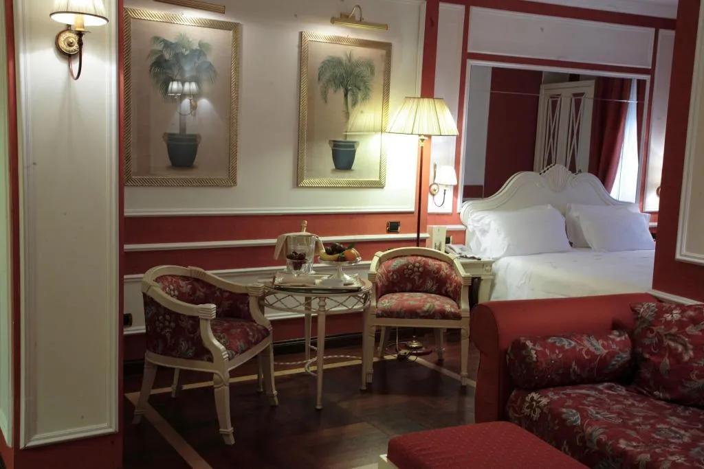 JUNIOR SUITE WITH JACUZZI Room, Palazzo Alabardieri, Naples