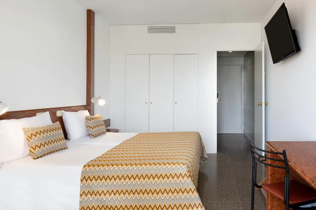 Double or Twin POOL VIEW Room, htop Platja Park, Costa Brava