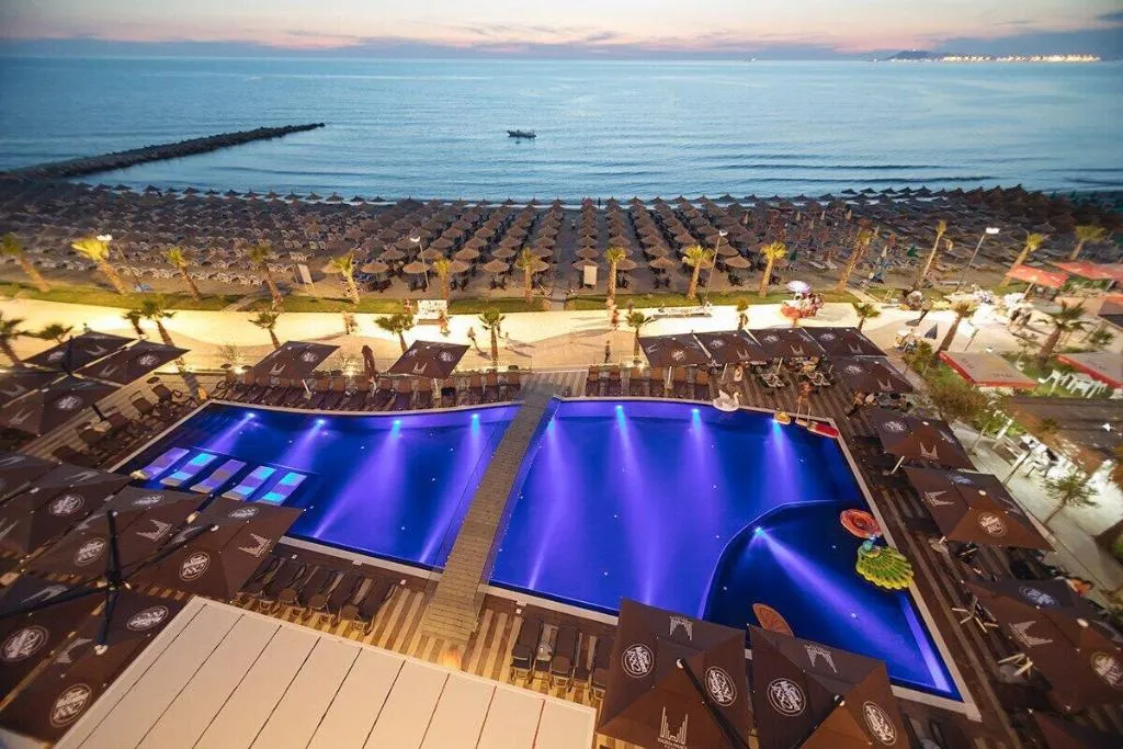 Sports and Entertainment, Gloria Palace, Durres