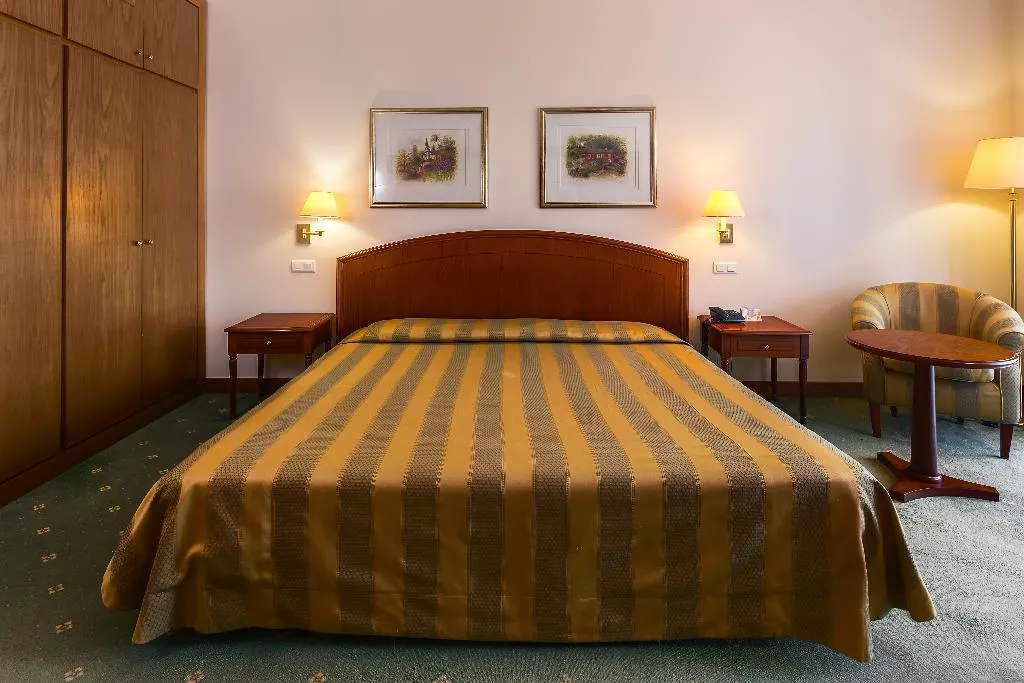 Double or Twin SUPERIOR Room, Quinta do Monte Panoramic Gardens, Madeira