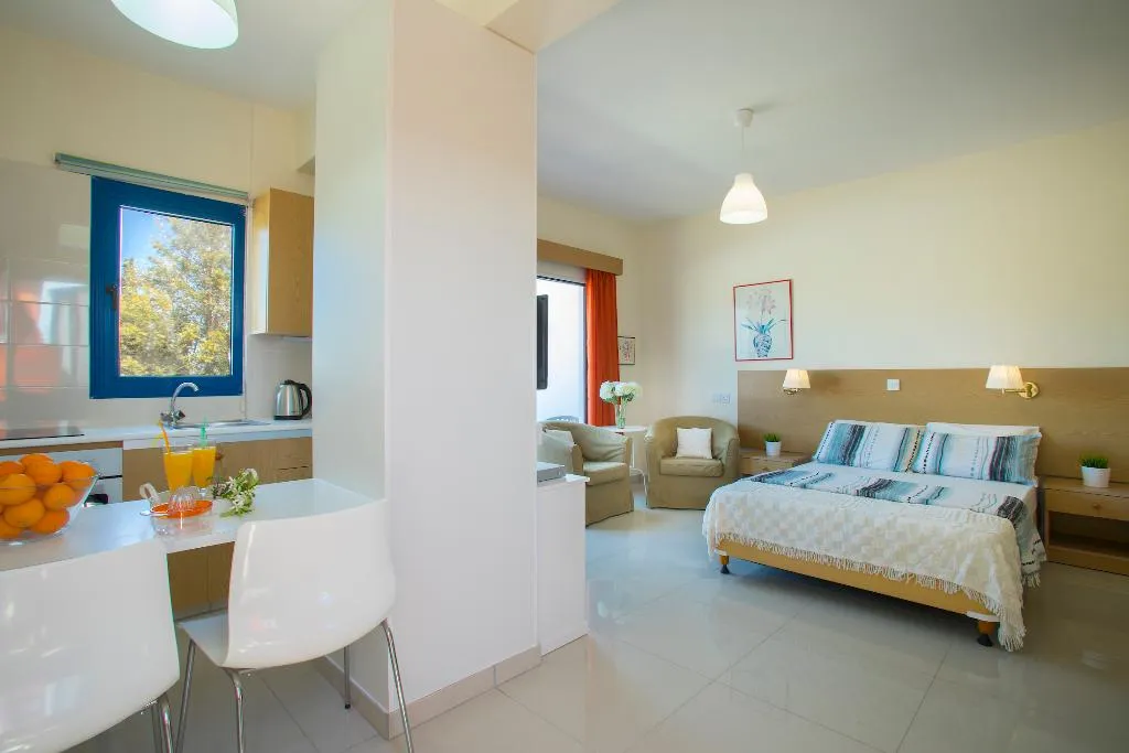 STUDIO STANDARD Room, Flouressia Gardens, Cyprus