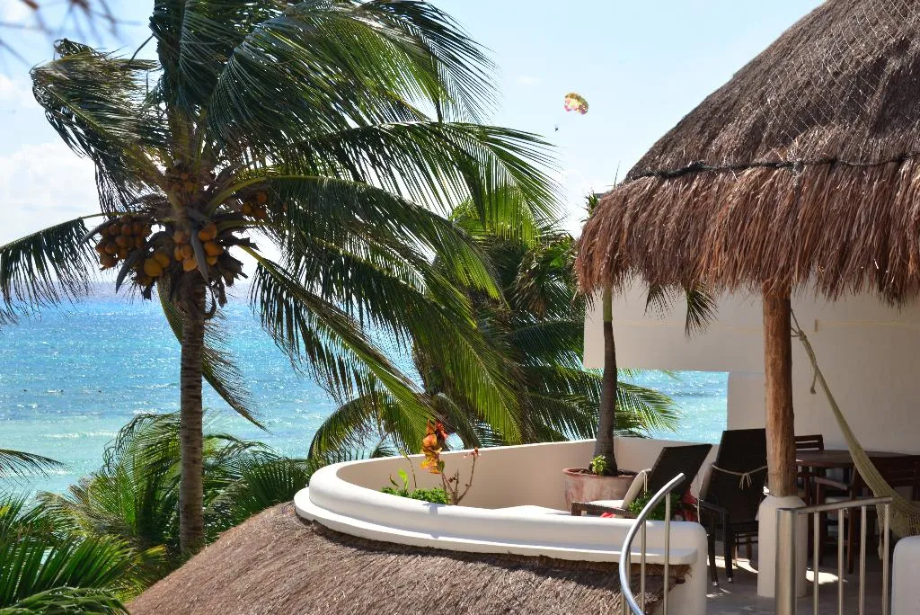 STUDIO OCEAN FRONT Room, Playa Palms, Playa Del Carmen