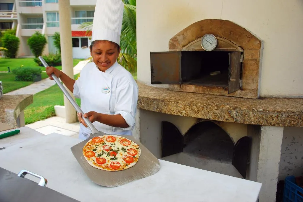 Sports and Entertainment, Ocean Spa Hotel All Inclusive, Cancun Area