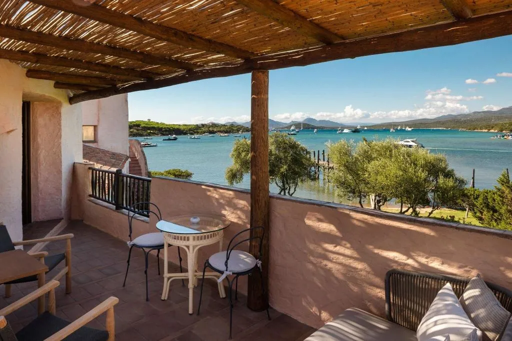 DOUBLE PREMIUM KING BED Room, Cala di Volpe, Olbia