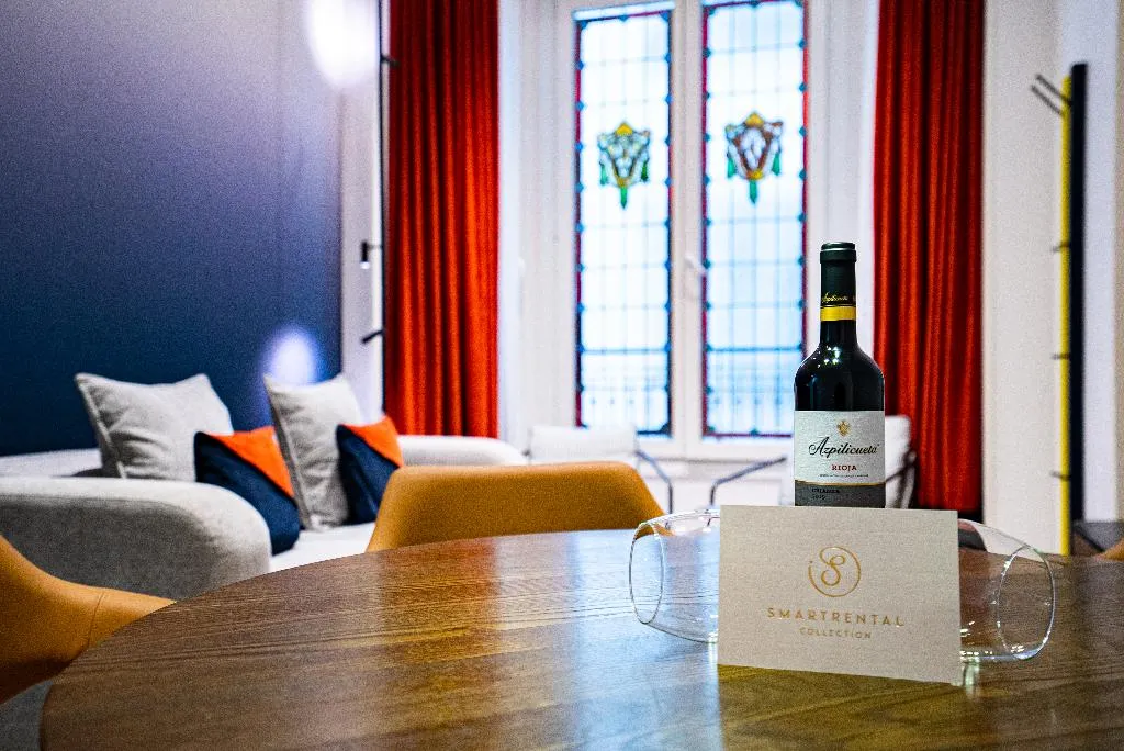 APARTMENT TWO BEDROOMS Room, Smartrental Collection Gran Vía Centric, Madrid