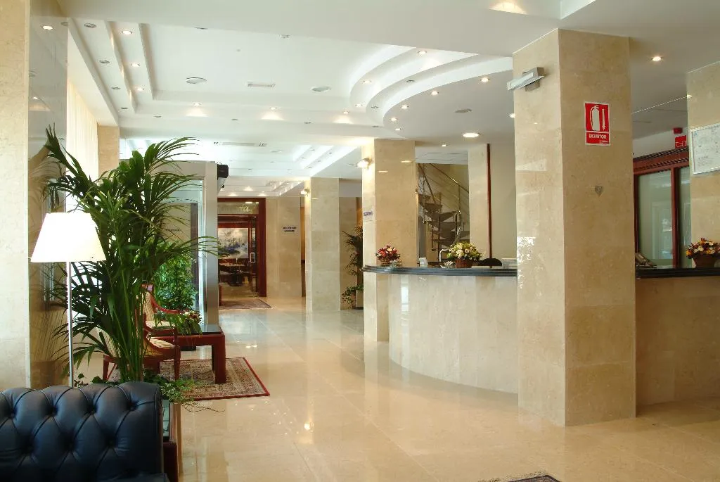 Lobby, Gran Legazpi, Madrid