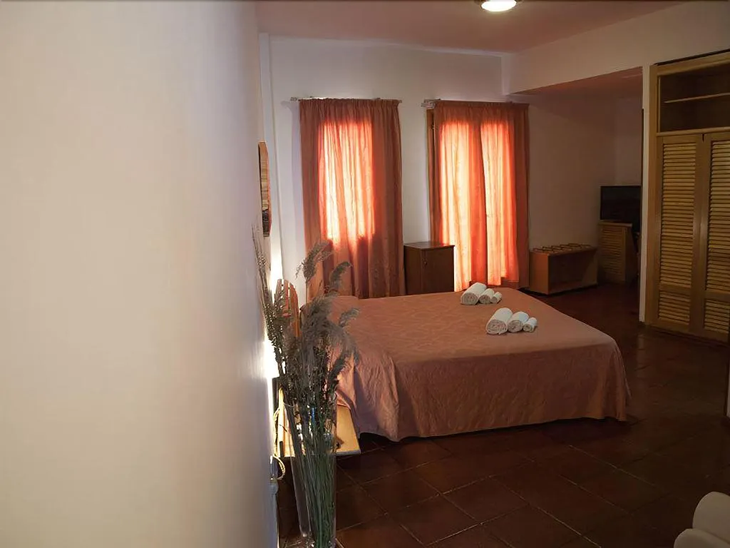 Room, Hotel Garibaldi, Olbia