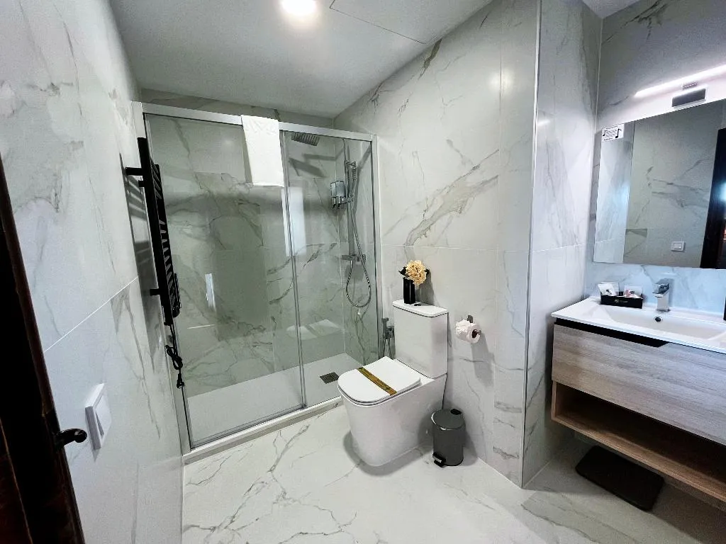 APARTMENT DELUXE GARDEN VIEW Room, Cason De Los Lopez Apartments, Madrid
