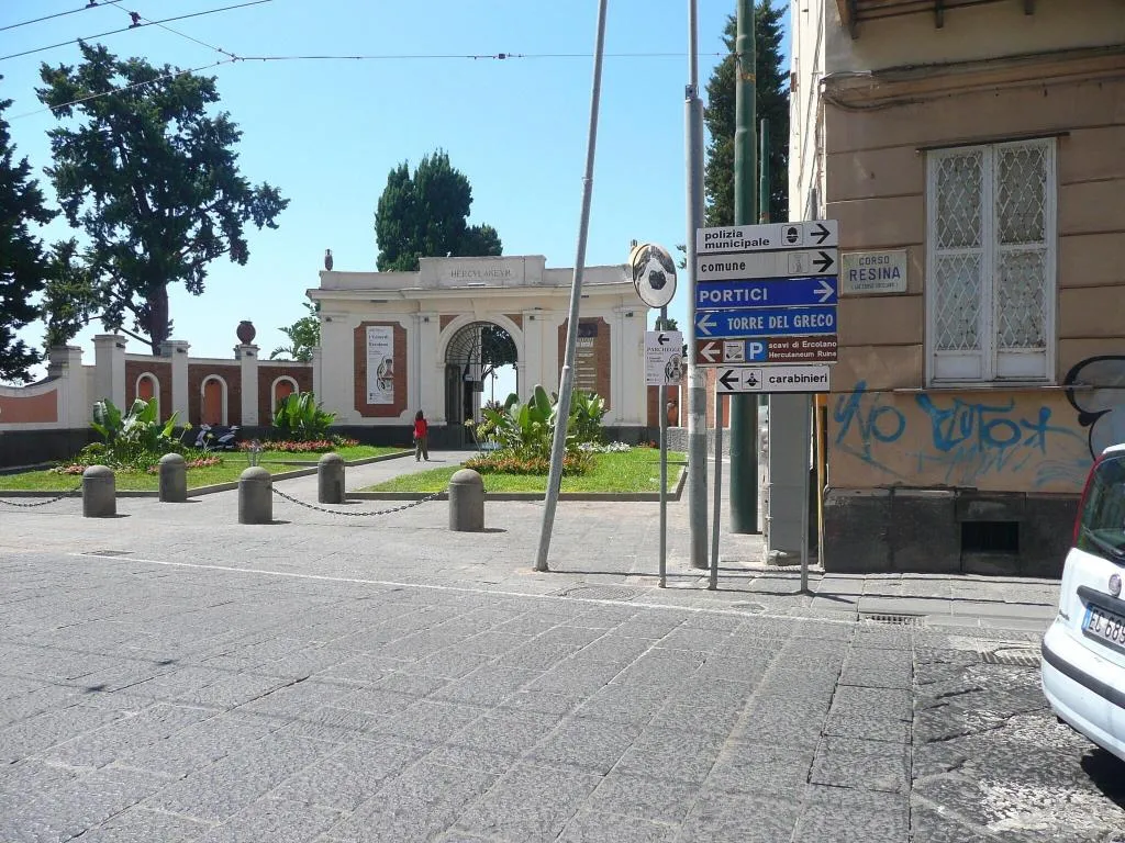 General view, I Papiri, Naples