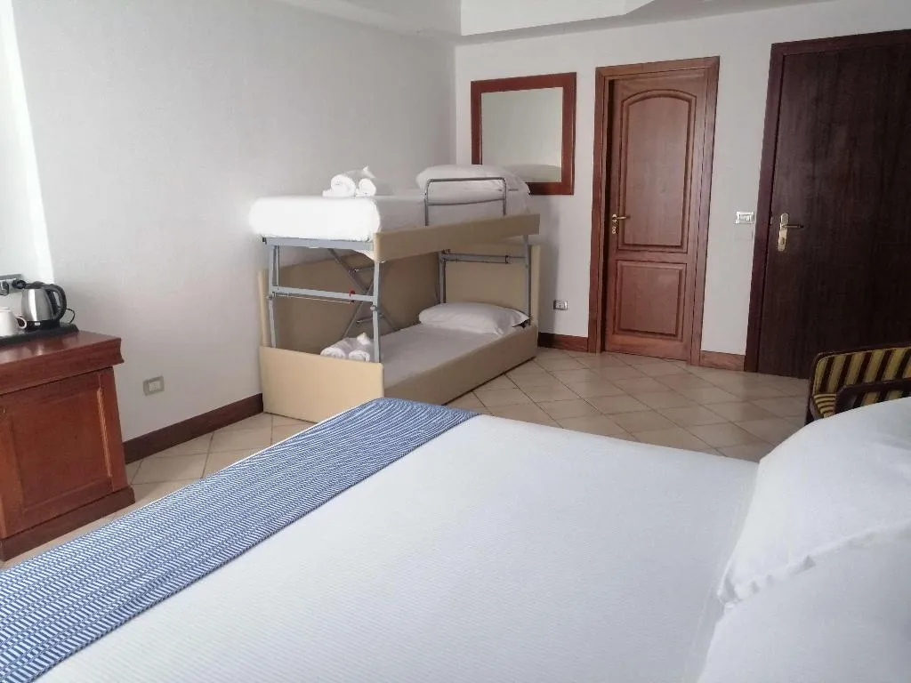 TRIPLE COMFORT Room, Hotel Blumarea, BW Signature Collection, Alghero