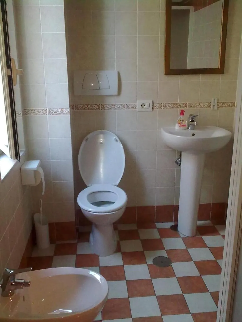 Room, Pitagora House, Naples