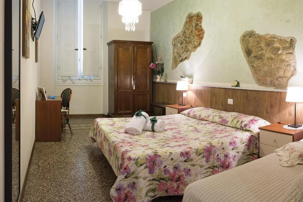 Room, Soggiorno Arcobaleno, Florence