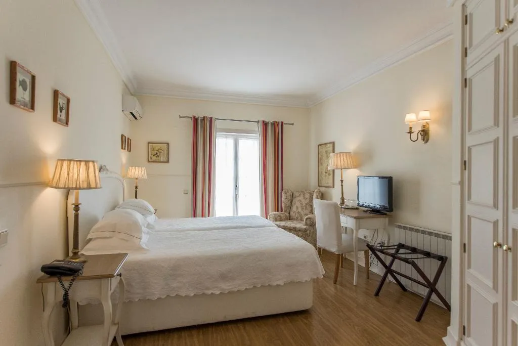 Double or Twin SUPERIOR Room, The Charm of Cascais, Lisbon