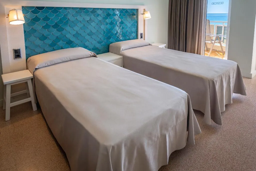 Double or Twin PREMIUM Room, Caprici Beach Hotel & Spa, Costa Brava
