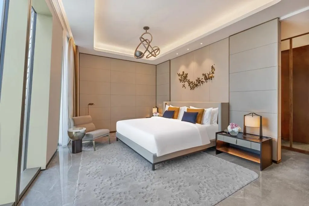 Room, Mandarin Oriental Downtown, Dubai, Dubai